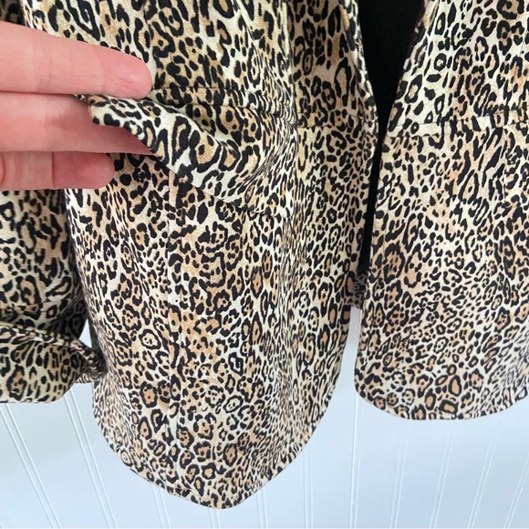 Chico's Leopard Blazer 0 4 6 Women One Button Pockets Cuffs Animal Print - Picture 3 of 10